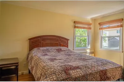 932 Cherry Lane, Floral Park, NY 11001 - Photo 8