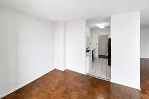 270-10 Grand Central Pkwy, Floral Park, NY 11005 - Photo 6