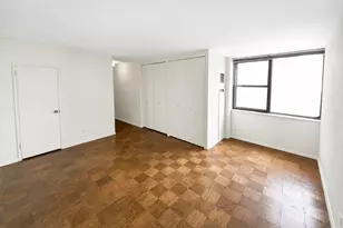 270-10 Grand Central Pkwy, Floral Park, NY 11005 - Photo 16