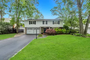 22 Cornelia Ln, Lake Grove, NY 11755 - Photo 4