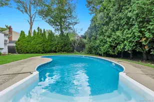22 Cornelia Ln, Lake Grove, NY 11755 - Photo 8