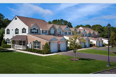 79 Pineview Lane #79, Coram, NY 11727 - Photo 2