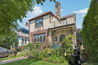 439 W Olive Street, Long Beach, NY 11561 - Photo 2
