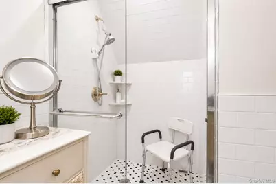 439 W Olive Street, Long Beach, NY 11561 - Photo 20