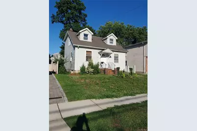 36 Dunwood Road, Port Washington, NY 11050 - Photo 1