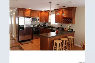 27 Vermont Street, Long Beach, NY 11561 - Photo 2