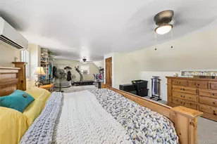 231 E Hampton Rd, Lindenhurst, NY 11757 - Photo 16