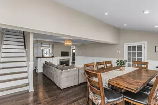 31 Martin Ln, Westbury, NY 11590 - Photo 10