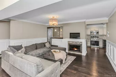 31 Martin Lane, Westbury, NY 11590 - Photo 6