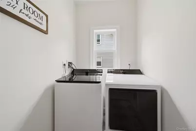 47 Central Parkway, Huntington, NY 11743 - Photo 24