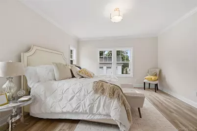 47 Central Parkway, Huntington, NY 11743 - Photo 22