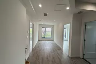 42-08 Bowne St, Flushing, NY 11355 - Photo 4