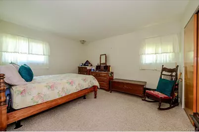 14 Akron Place, Shoreham, NY 11786 - Photo 12