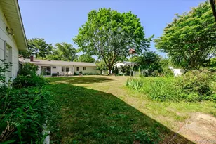 14 Akron Pl, Shoreham, NY 11786 - Photo 16