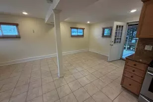809 N Alleghany Ave, Lindenhurst, NY 11757 - Photo 10