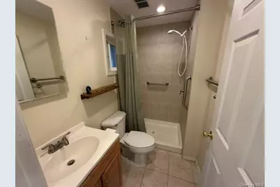 809 N Alleghany Avenue, Lindenhurst, NY 11757 - Photo 14