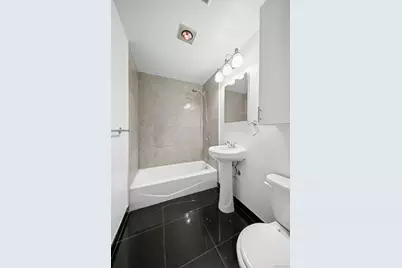 655 Chestnut Street #2nd Fl, Cedarhurst, NY 11516 - Photo 10