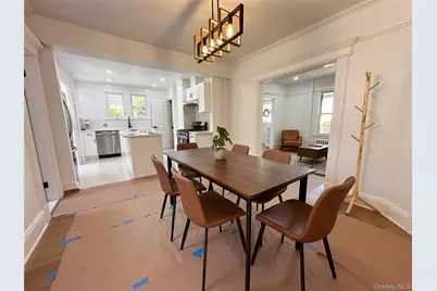 108 N Forest Avenue, Rockville Centre, NY 11570 - Photo 10