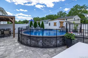 19 Sycamore St, Melville, NY 11747 - Photo 14