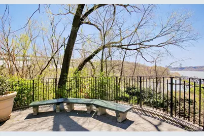 2575 Palisade Avenue #12AB, Bronx, NY 10463 - Photo 10