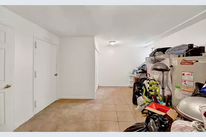 15714 Baisley Boulevard, Rochdale, NY 11434 - Photo 32