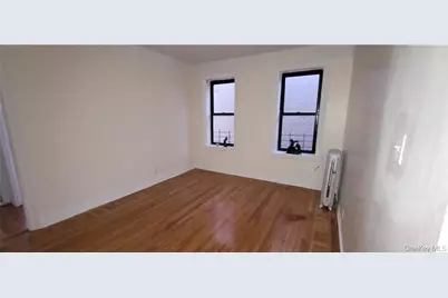 1103 W Franklin Avenue #20, Bronx, NY 10456 - Photo 4