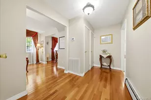 2410 Lodovick Ave, Bronx, NY 10469 - Photo 8