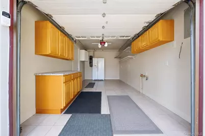 2410 Lodovick Avenue, Bronx, NY 10469 - Photo 30
