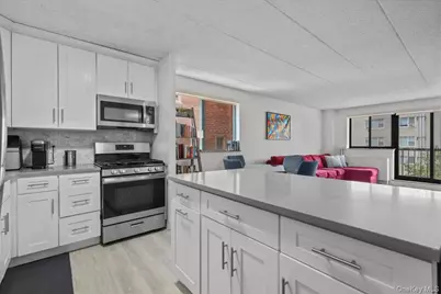 3220 Fairfield Avenue #4D, Bronx, NY 10463 - Photo 6