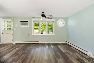 21 Hackberry Lane, Holbrook, NY 11741 - Photo 10