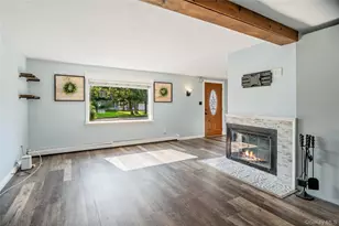 21 Hackberry Ln, Holbrook, NY 11741 - Photo 6