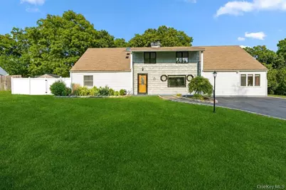 21 Hackberry Lane, Holbrook, NY 11741 - Photo 1