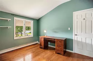 21 Hackberry Ln, Holbrook, NY 11741 - Photo 26