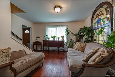 234 Grand Avenue, Lindenhurst, NY 11757 - Photo 4