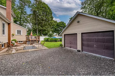 234 Grand Avenue, Lindenhurst, NY 11757 - Photo 22