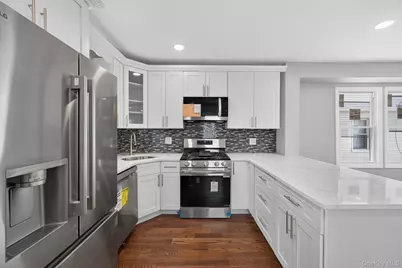10513 133rd Street, Richmond Hill, NY 11419 - Photo 6