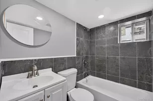 105-13 133rd St, Richmond Hill, NY 11419 - Photo 16