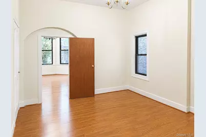 3216 31st Avenue #1st Floor, Astoria, NY 11106 - Photo 4