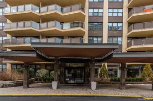 1805 215th St, Bayside, NY 11360 - Photo 28