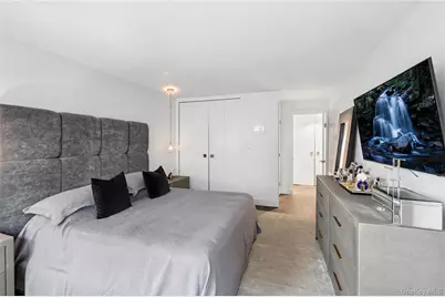 1805 215th Street #2G, Bayside, NY 11360 - Photo 14