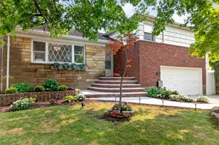1822 Kent St, Westbury, NY 11590 - Photo 16