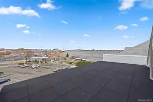 10 Pennyfield Ave, Bronx, NY 10465 - Photo 24