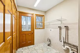 5 Linda Ct, Oyster Bay, NY 11771 - Photo 34