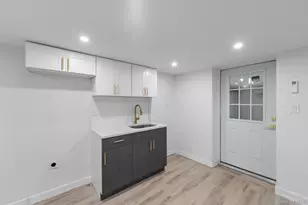 179-15 134th Ave, Jamaica, NY 11434 - Photo 10