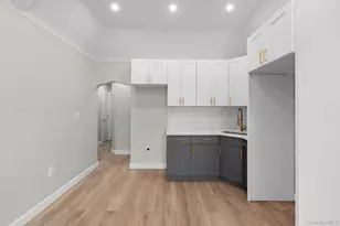 179-15 134th Ave, Jamaica, NY 11434 - Photo 2
