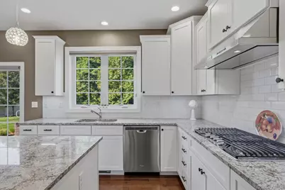 2 Chestnut Street, Hopewell Junction, NY 12533 - Photo 8
