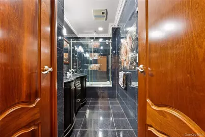 108-42 64th Road, Forest Hills, NY 11375 - Photo 24