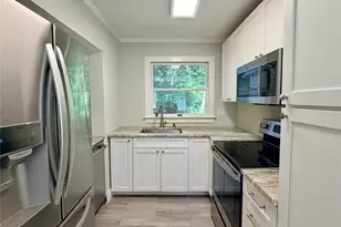 40 Hampton St, Westhampton Beach, NY 11978 - Photo 6