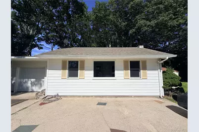 40 Hampton Street, Westhampton Beach, NY 11978 - Photo 2