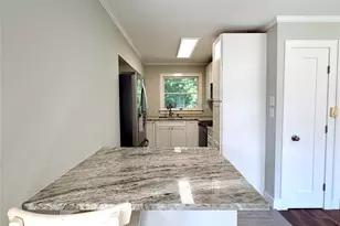 40 Hampton St, Westhampton Beach, NY 11978 - Photo 8